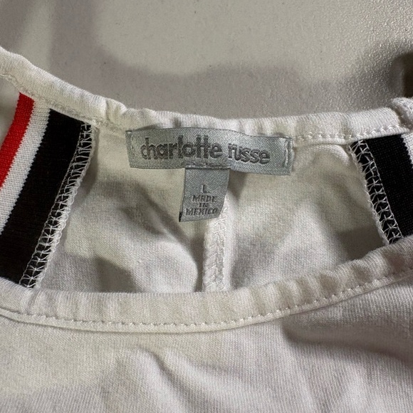 Charlotte Russe Women’s Large White Bodysuit with Red and Black Trim - Picture 4 of 8
